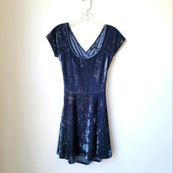 Forever 21 Steel Blue Velvet Velour Criss Cross Back Swing Dress Size Small - Picture 2 of 10